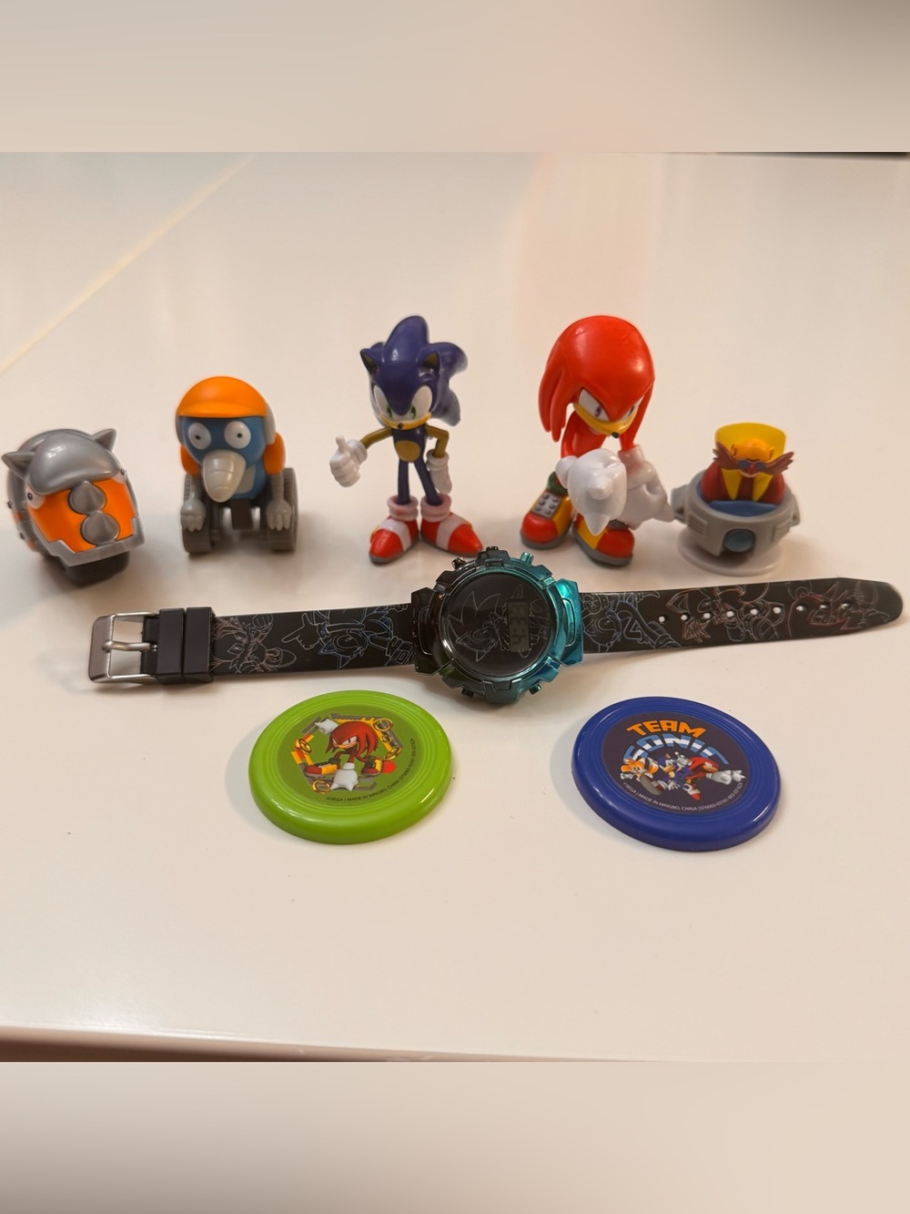 Sonic the Hedgehog Kids Toy Watch & Figures Lot of 8
